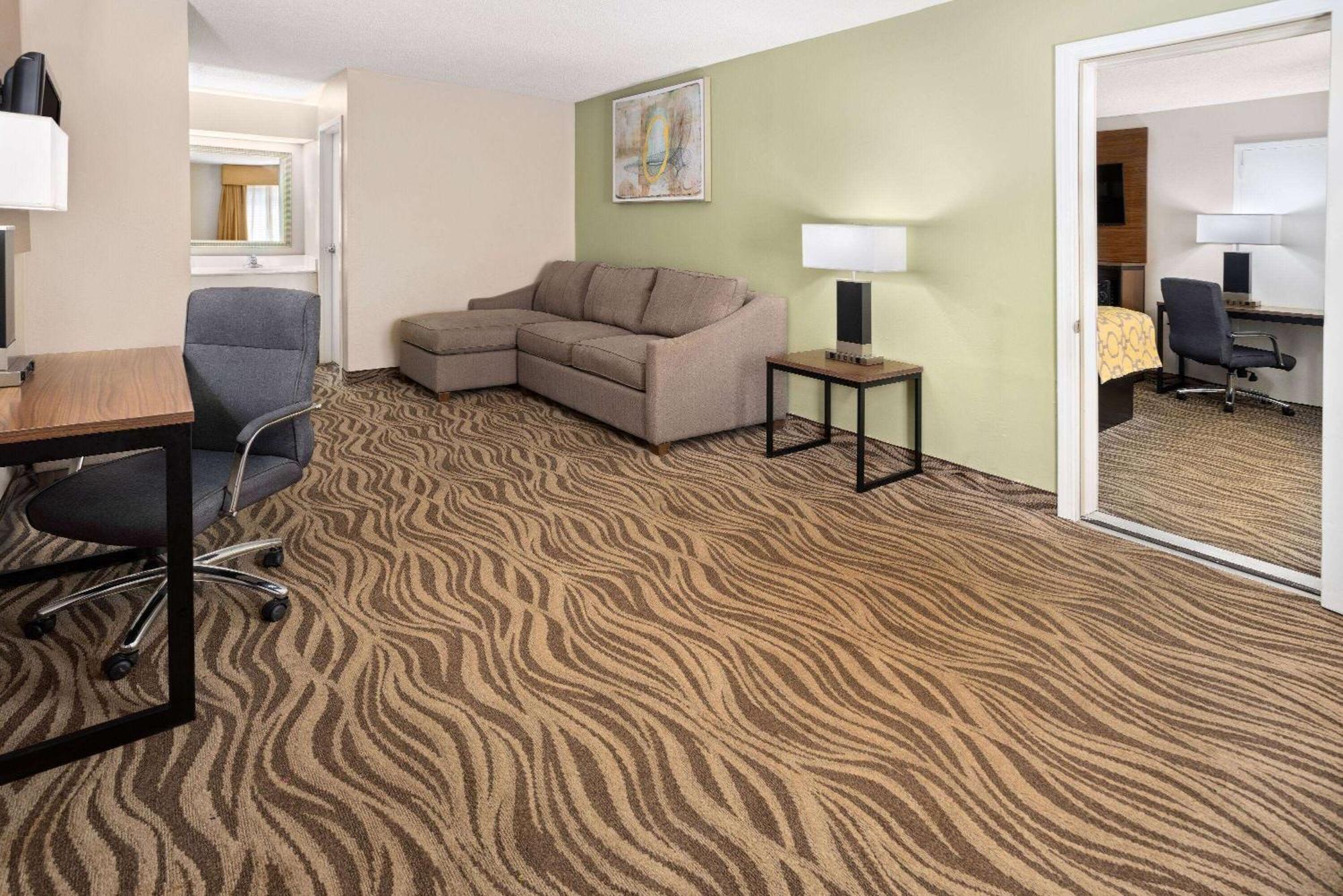 Baymont By Wyndham Griffin Hotell Exteriör bild